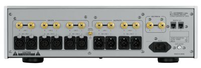 luxman vorverstaerker c900u hinten silber