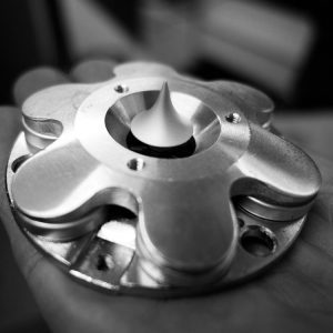 lyravox aktivlautsprecher philosophie metallteil